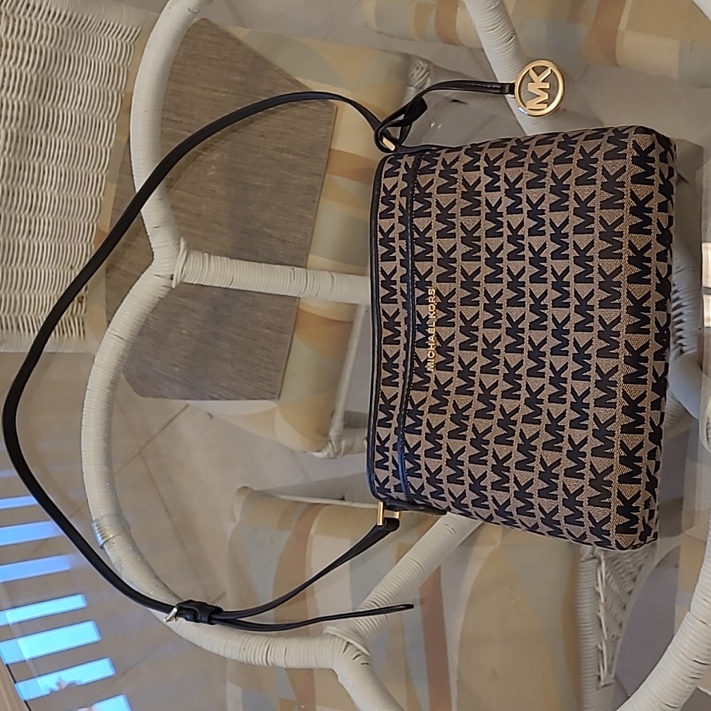 Brand New Michael Kors Purse